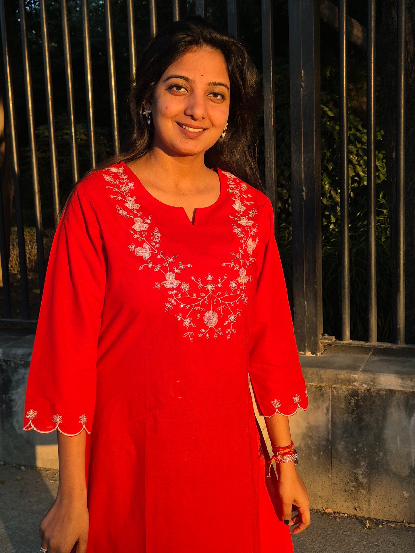 Red Floral Thread-Embroidered Cotton Kurta