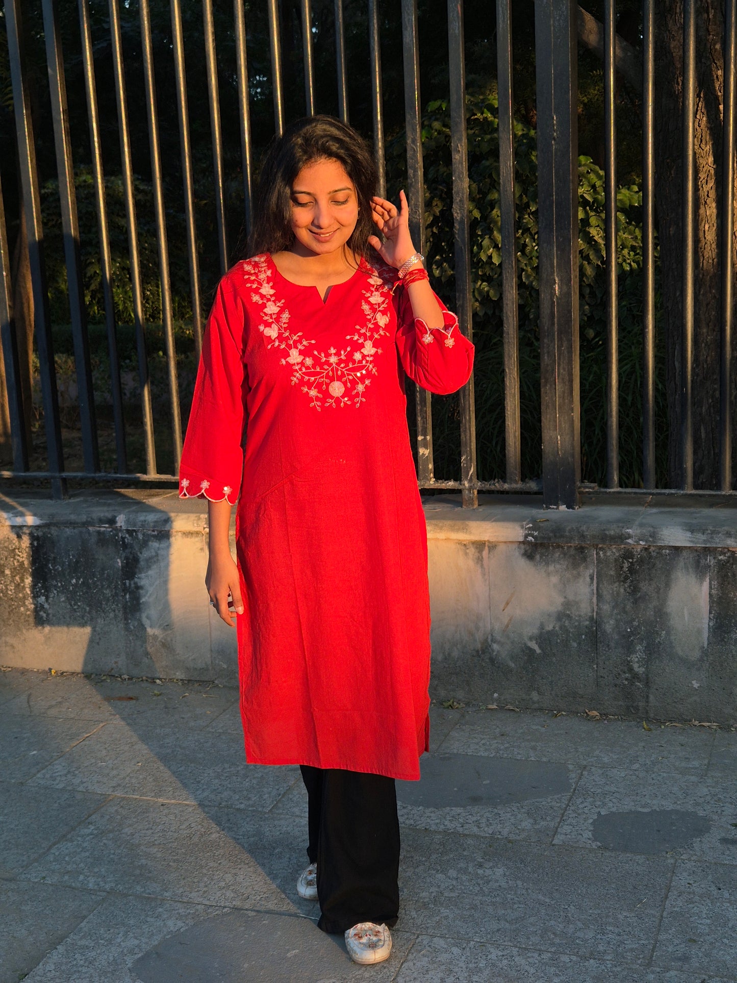 Red Floral Thread-Embroidered Cotton Kurta